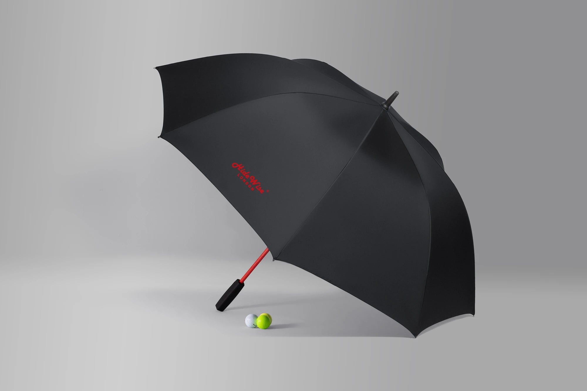 Hidewise London premium quality luxury brand golf umbrella Father's Day Anniversary gift strong, sturdy, windproof, gustproof, available in black and red colours